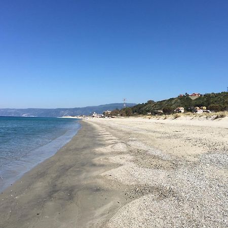 Casa Sulla Spiaggia- Mortelle مسينا المظهر الخارجي الصورة